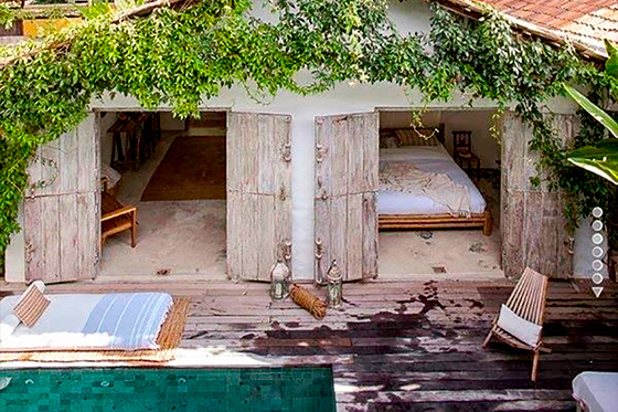 Poolhouse